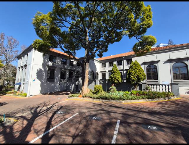 489M² OFFICE TO LET IN SANDTON CENTRAL